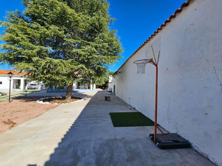 La Casa Del Arbol Βίλα Fuentiduena de Tajo Εξωτερικό φωτογραφία