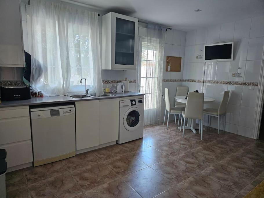 La Casa Del Arbol Βίλα Fuentiduena de Tajo Εξωτερικό φωτογραφία
