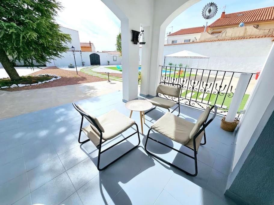 La Casa Del Arbol Βίλα Fuentiduena de Tajo Εξωτερικό φωτογραφία