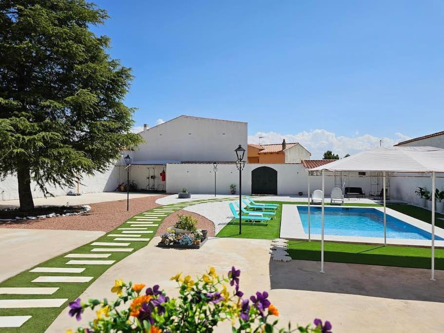 La Casa Del Arbol Βίλα Fuentiduena de Tajo Εξωτερικό φωτογραφία